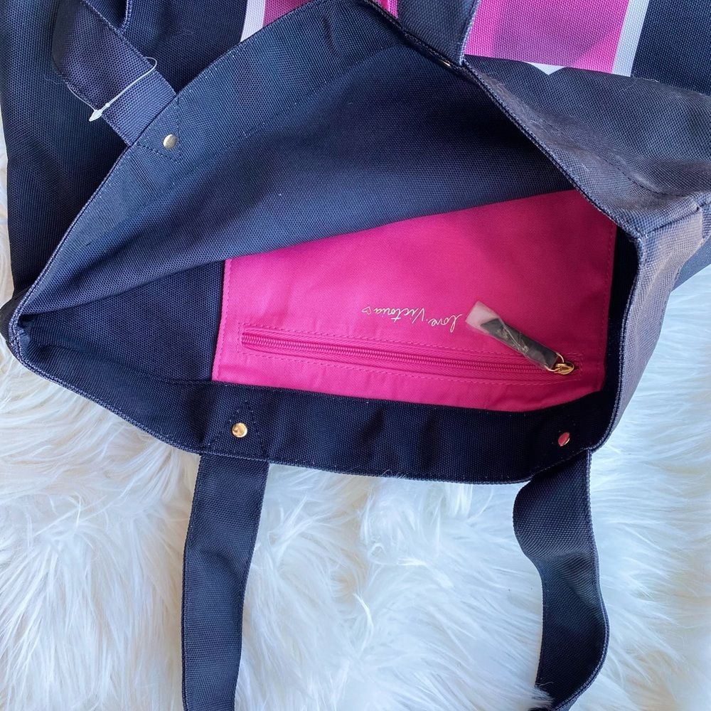 Victoria’s Secret bag - Picture 5 of 6